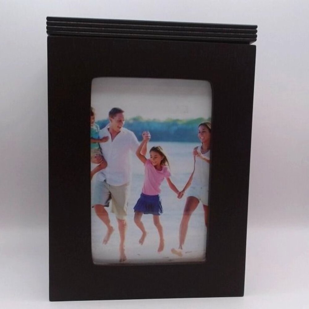 Green Tree Gallery‎ - Wooden Case with 5 Openings, BRAND NEW WITH TAGS